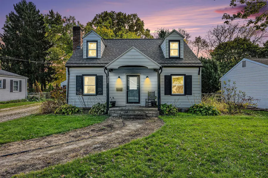 2428 Glendale Boulevard, Kalamazoo, MI 49004