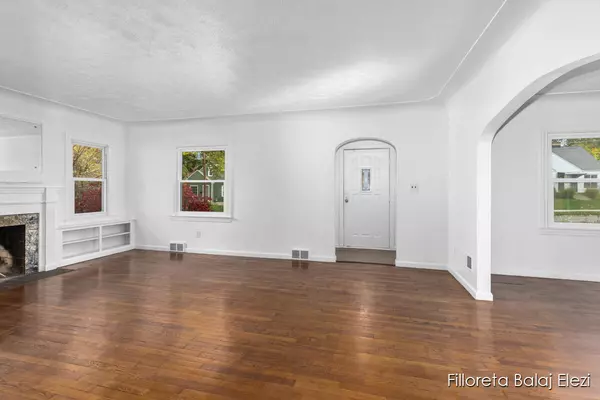 Grand Rapids, MI 49507,1719 Margaret SE Avenue