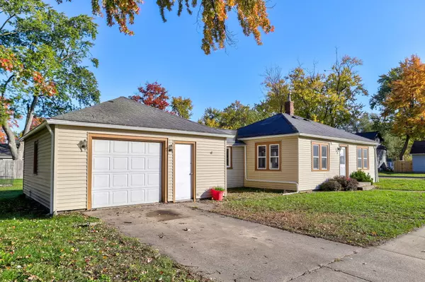 133 W Garfield Avenue, Zeeland, MI 49464