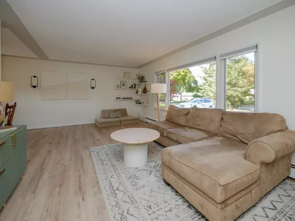 Portage, MI 49024,2705 Hill An Brook Drive