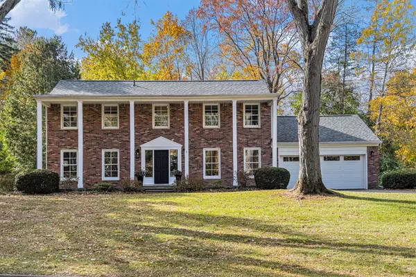 3075 Hunting Valley Drive,  Ann Arbor,  MI 48104