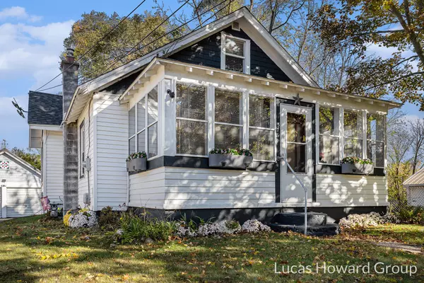 378 W Goguac W Street, Battle Creek, MI 49015