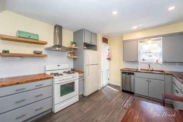 Grand Rapids, MI 49503,900 Malta NE Street