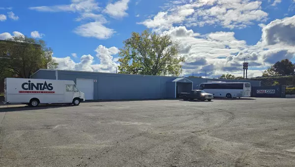 Grand Rapids, MI 49548,322 Terminal SW Street #B