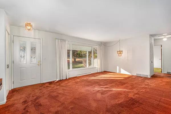 Greenville, MI 48838,7493 Youngman Road