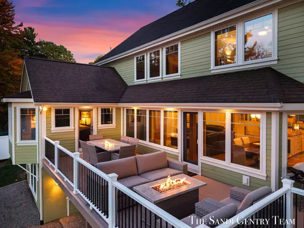 Spring Lake, MI 49456,18886 Greenwood Court