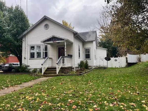 411 Fifth Street, Manistee, MI 49660