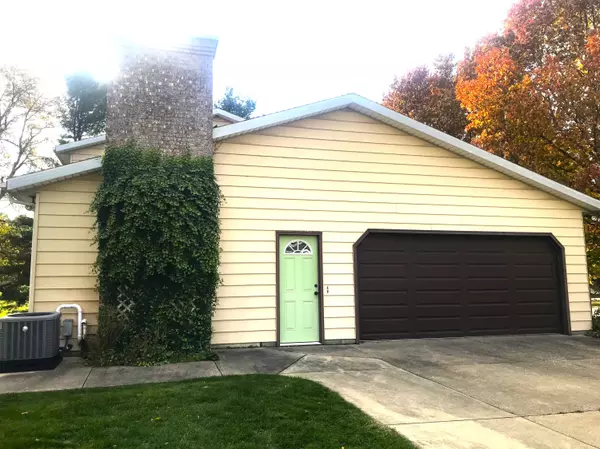 Portage, MI 49024,9625 Oakview Drive