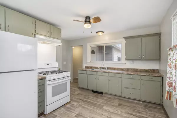 Lawton, MI 49065,322 S Nursery Street