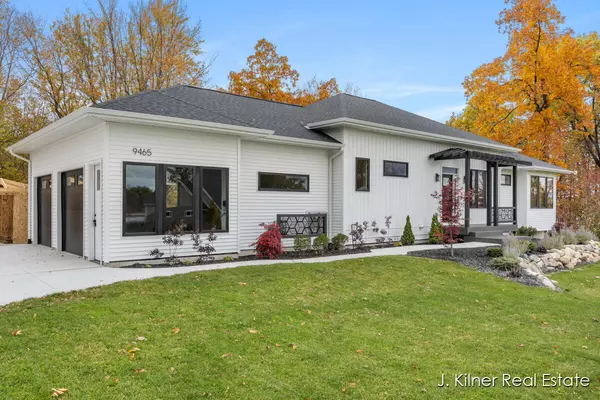 Greenville, MI 48838,9465 Wabasis Pointe NE Drive