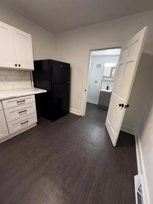 Kalamazoo, MI 49001,1519 E Stockbridge Avenue