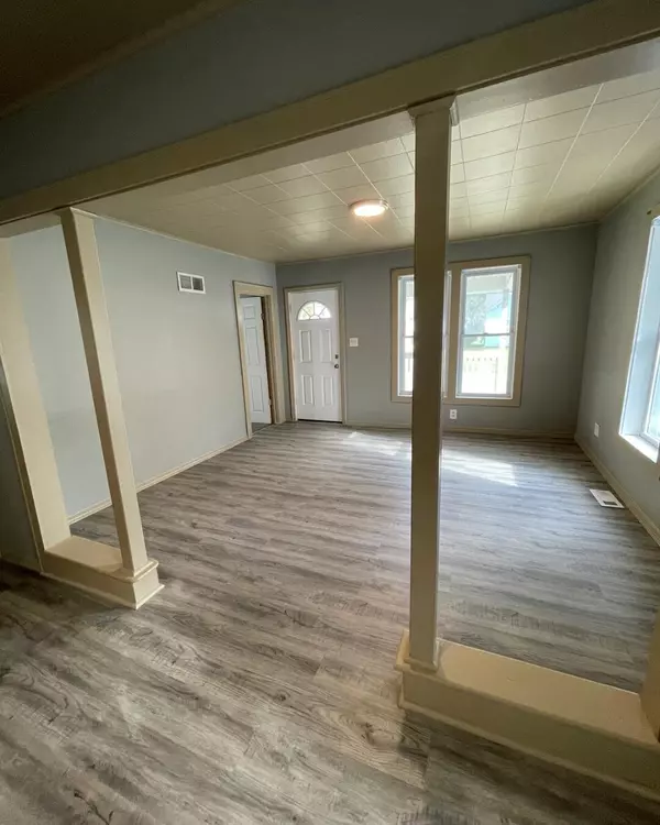 Flint, MI 48503,960 Mann Avenue