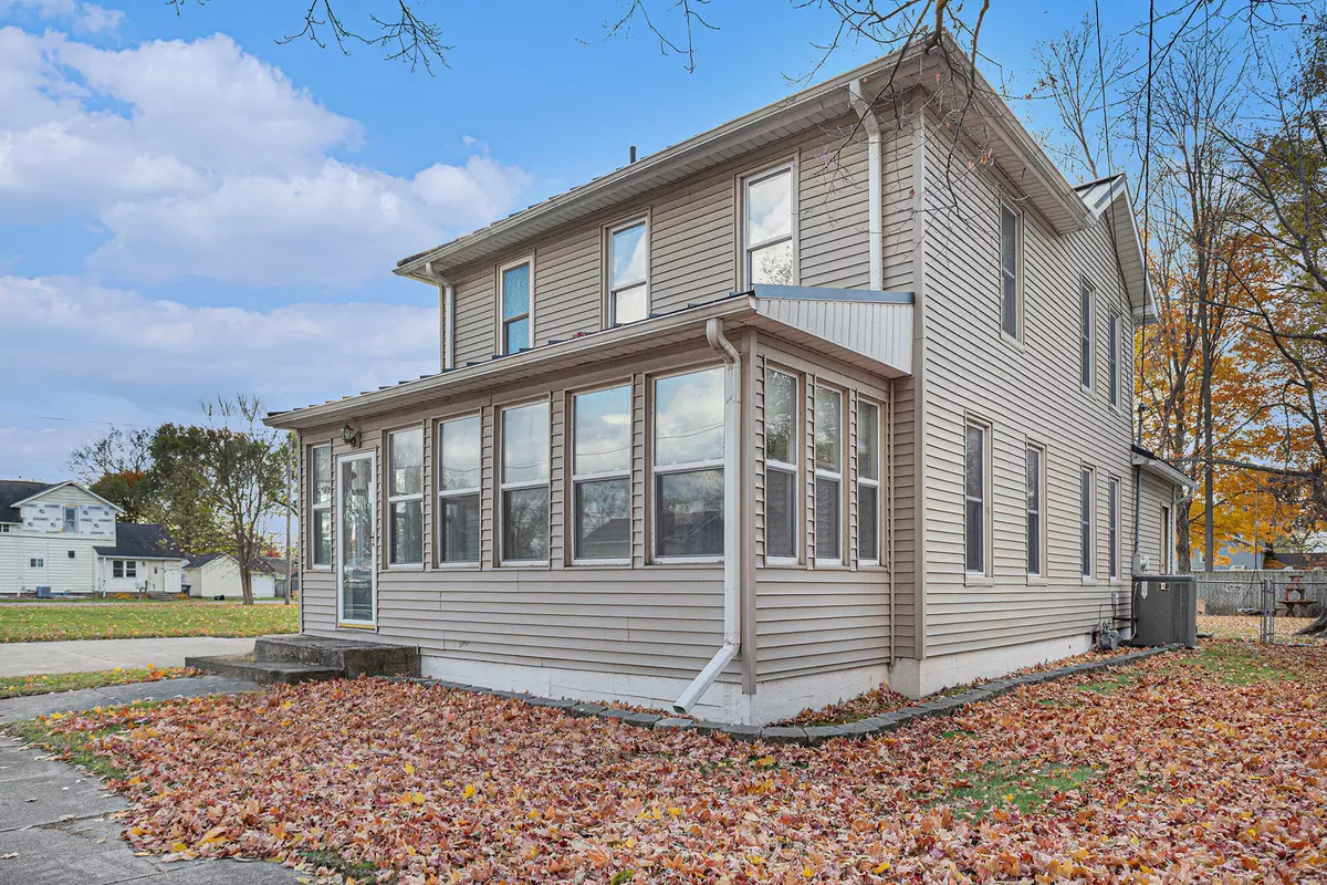 White Pigeon, MI 49099,210 S State Street