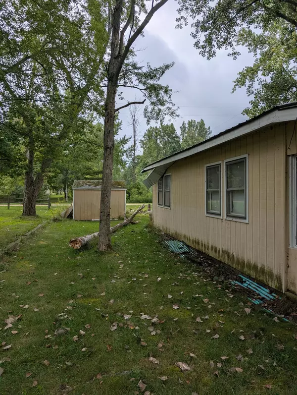 Allegan, MI 49010,4233 Swan Lake Drive