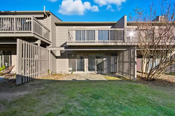 Ann Arbor, MI 48105,715 Skynob Drive