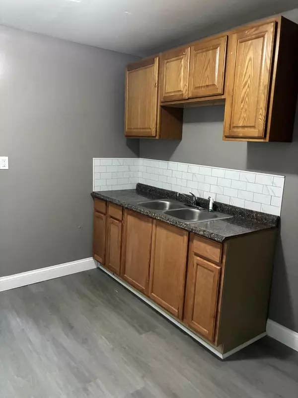 Pontiac, MI 48342,108 Court Street