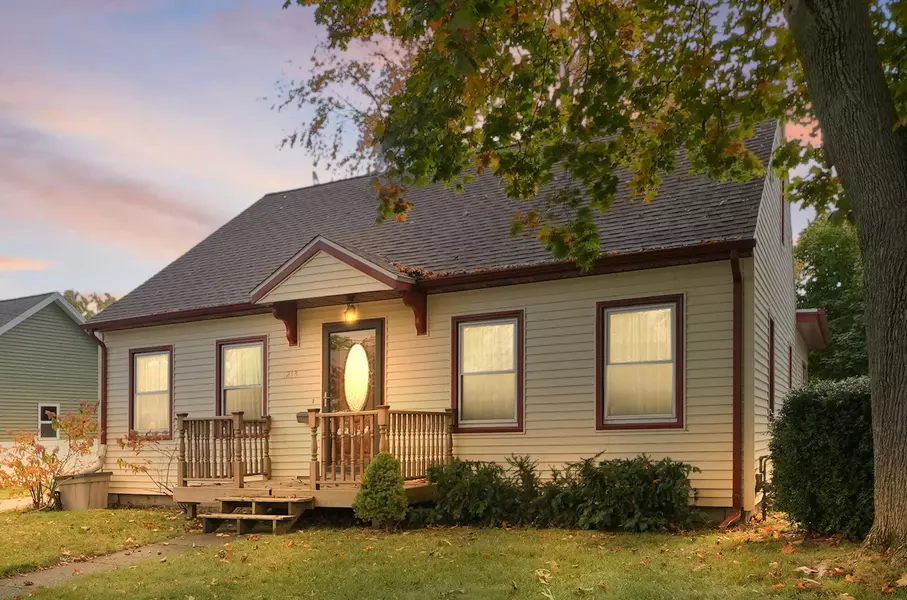 1213 Moulton Avenue, Muskegon, MI 49445