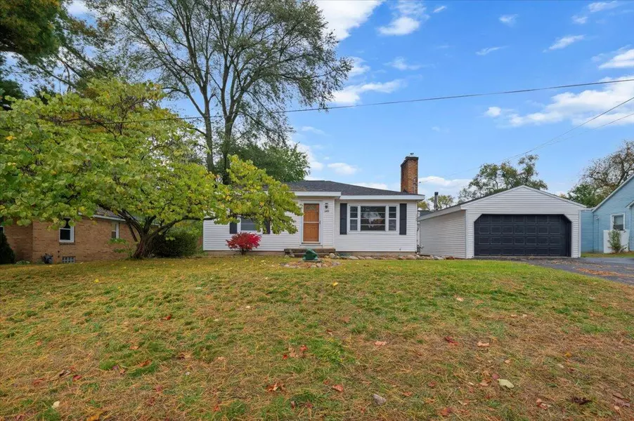 1149 52nd SE Street, Kentwood, MI 49508