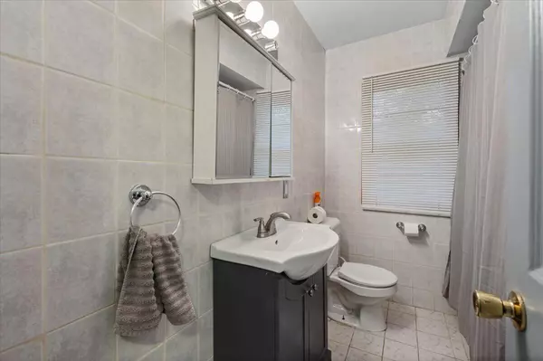 Kentwood, MI 49508,1149 52nd SE Street