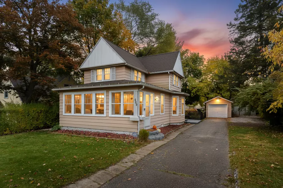 609 Parker Avenue, Kalamazoo, MI 49008