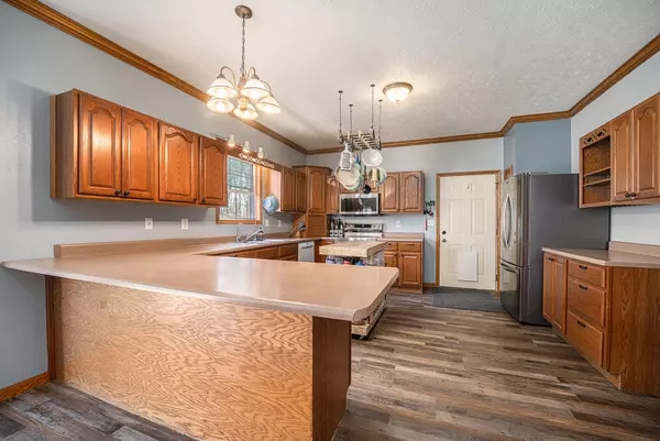 White Pigeon, MI 49099,70219 S River Road