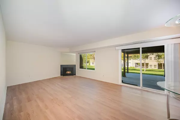 Ann Arbor, MI 48104,275 Briarcrest Drive #185