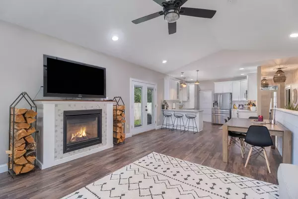 Augusta, MI 49012,7811 N 39th Street