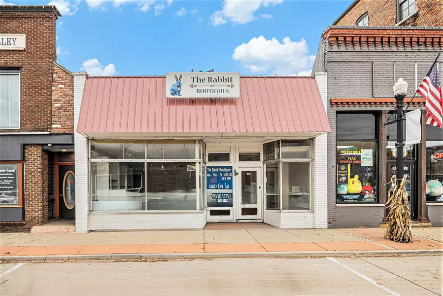 120 E Bridge Street, Plainwell, MI 49080