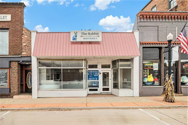 120 E Bridge Street, Plainwell, MI 49080