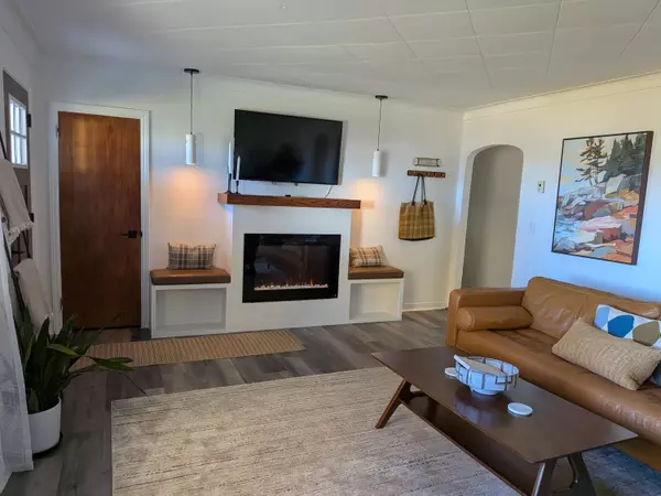 Holland, MI 49423,1674 S Shore Drive