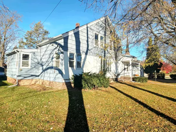 Alma, MI 48801,421 Prospect Avenue