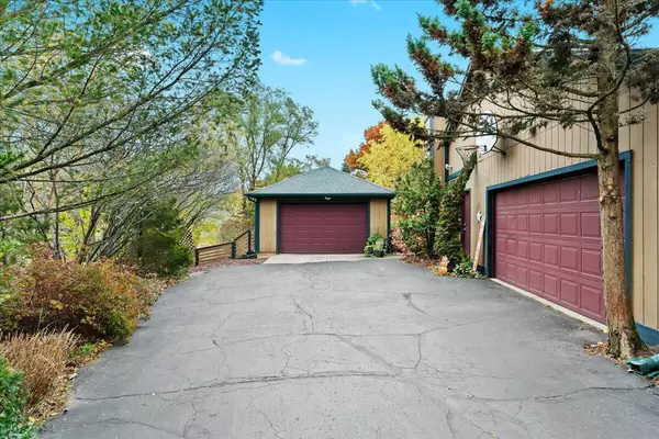 Highland, MI 48356,2794 Waling Woods Drive