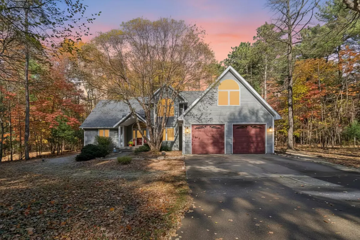 Fennville, MI 49408,2335 Forest Trail Circle