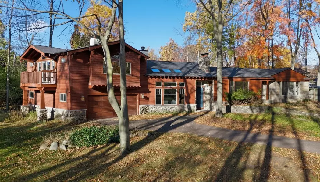 28190 Wildwood Trail, Farmington, MI 48336