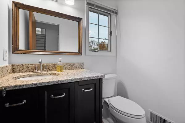 Ann Arbor, MI 48105,3620 Charter Place