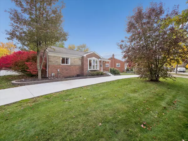 Livonia, MI 48150,28035 N Clements Circle