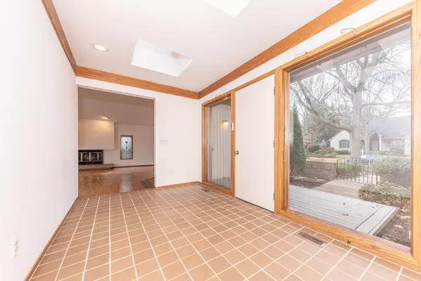 Ann Arbor, MI 48103,2225 Chaucer Court