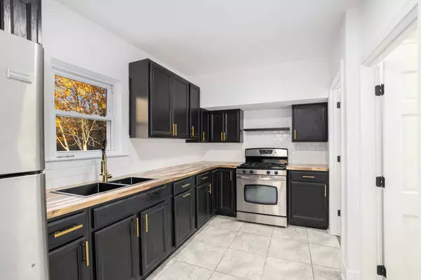 Ravenna, MI 49451,8392 Evanston Avenue