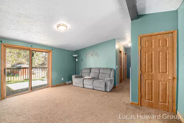 Hubbardston, MI 48845,6928 Hubbardston Road