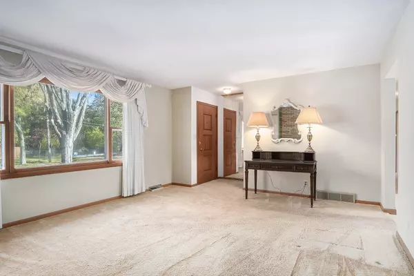 Grand Rapids, MI 49504,2042 Gordon NW Street