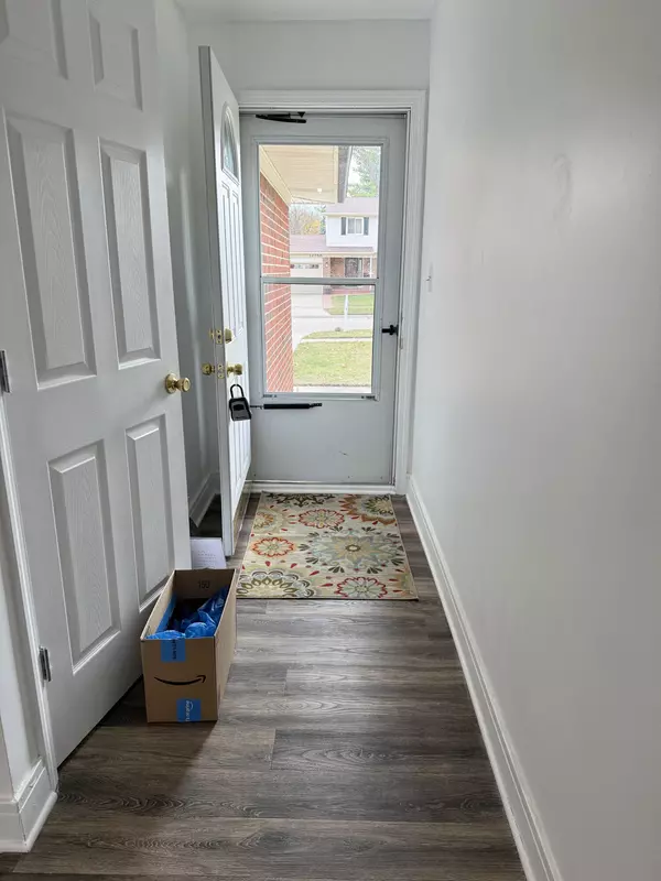 Sterling Heights, MI 48313,12757 De Cook Drive