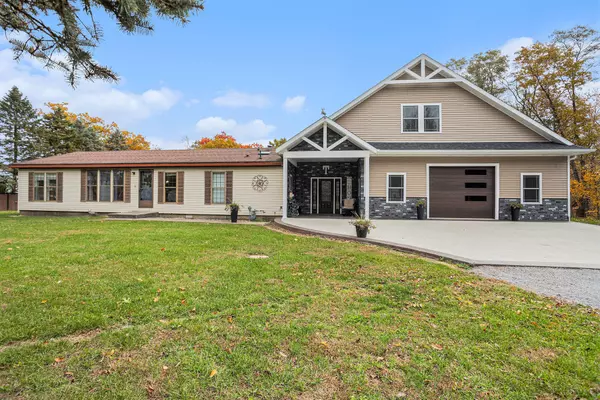 Three Rivers, MI 49093,60771 Lutz Rd Road