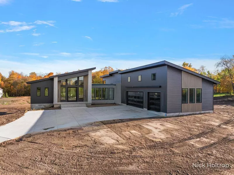 312 Ottogan Hills Court, Dorr, MI 49323