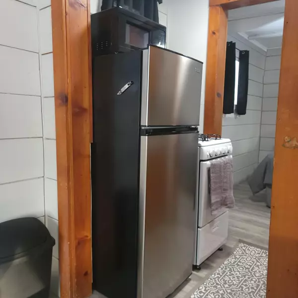 East Tawas, MI 48730,977 N Huron Street