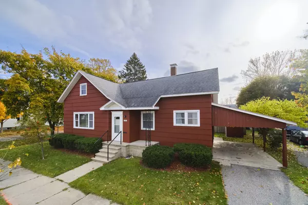 177 8th Street, Manistee, MI 49660