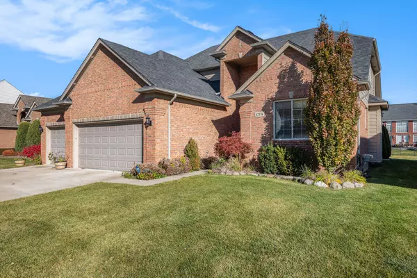 Macomb, MI 48044,47376 Hidden Meadows Drive
