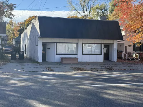 719 W W Saginaw St Street, Lansing, MI 48915