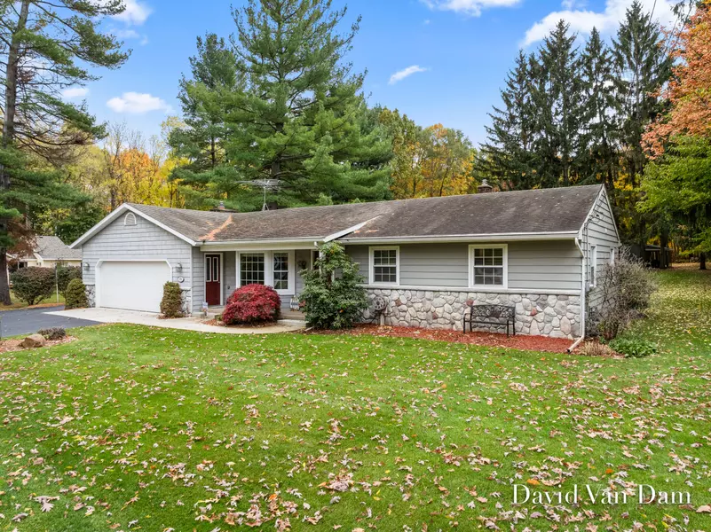 906 60th SW Street, Byron Center, MI 49315