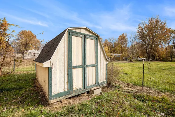 Coloma, MI 49038,7574 Little Paw Paw Lake Road