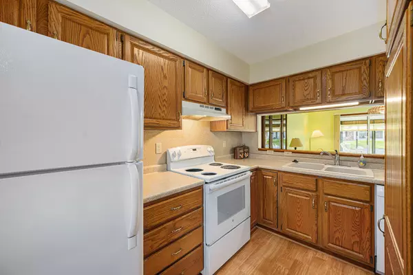 Kalamazoo, MI 49006,4886 Weston Avenue